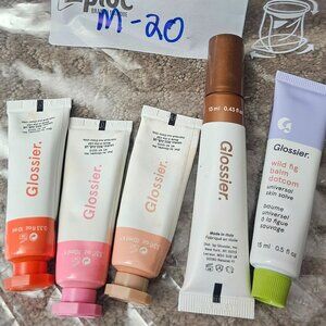 GLOSSIER BUNDLE